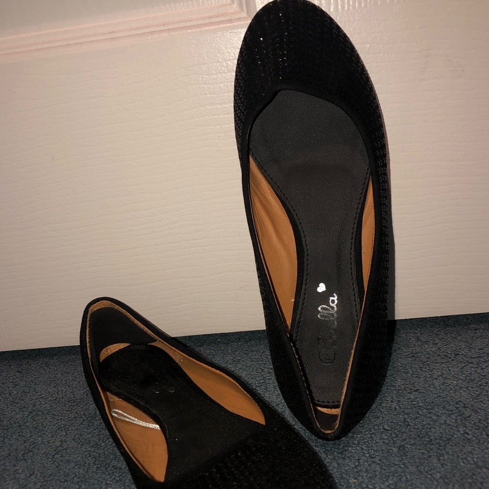 Bella Black Flats